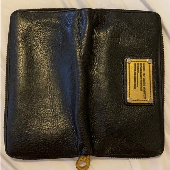 Marc by Marc Jacobs Wallet - Picture 8 of 9